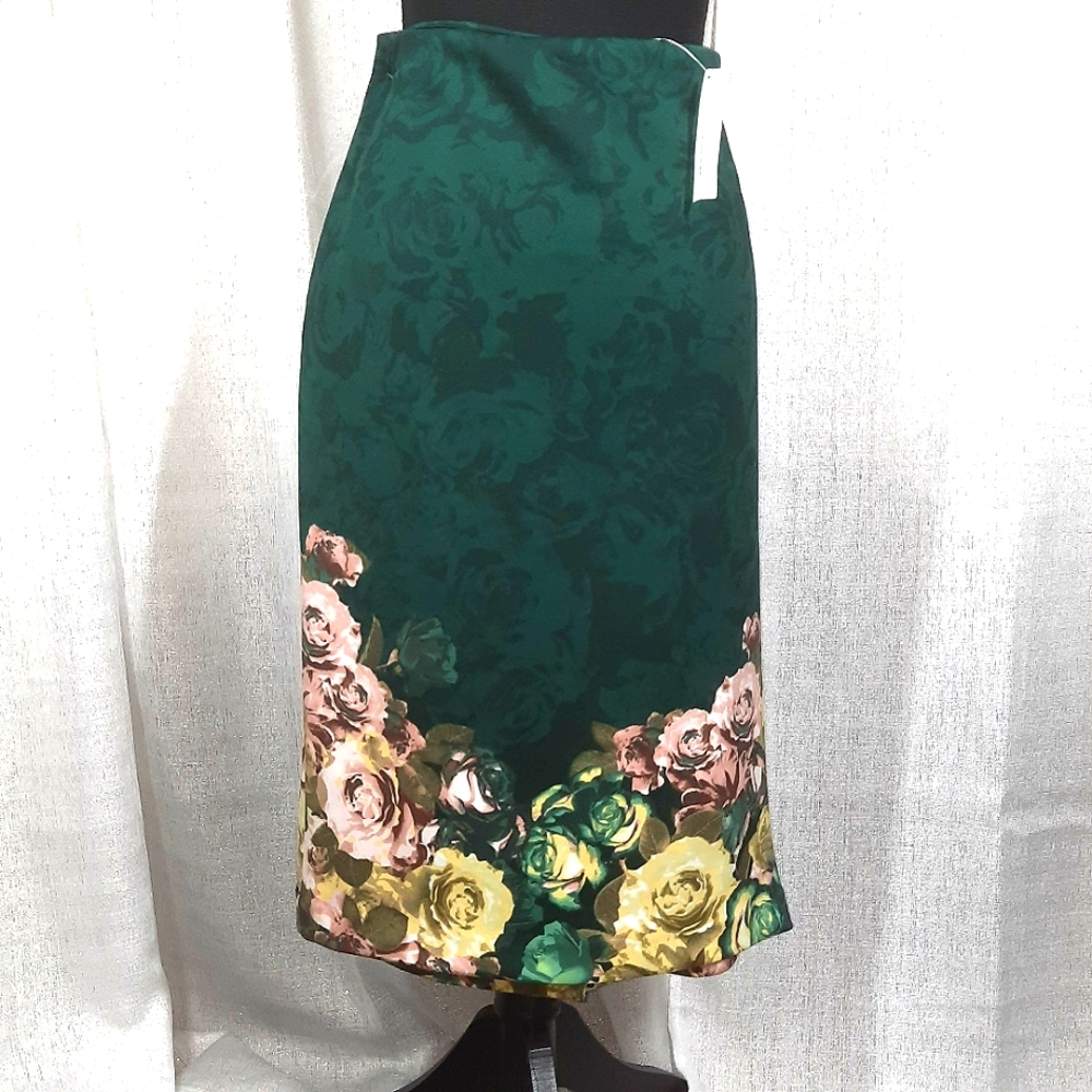 New York and Company Pull On Pencil Skirt Size Large